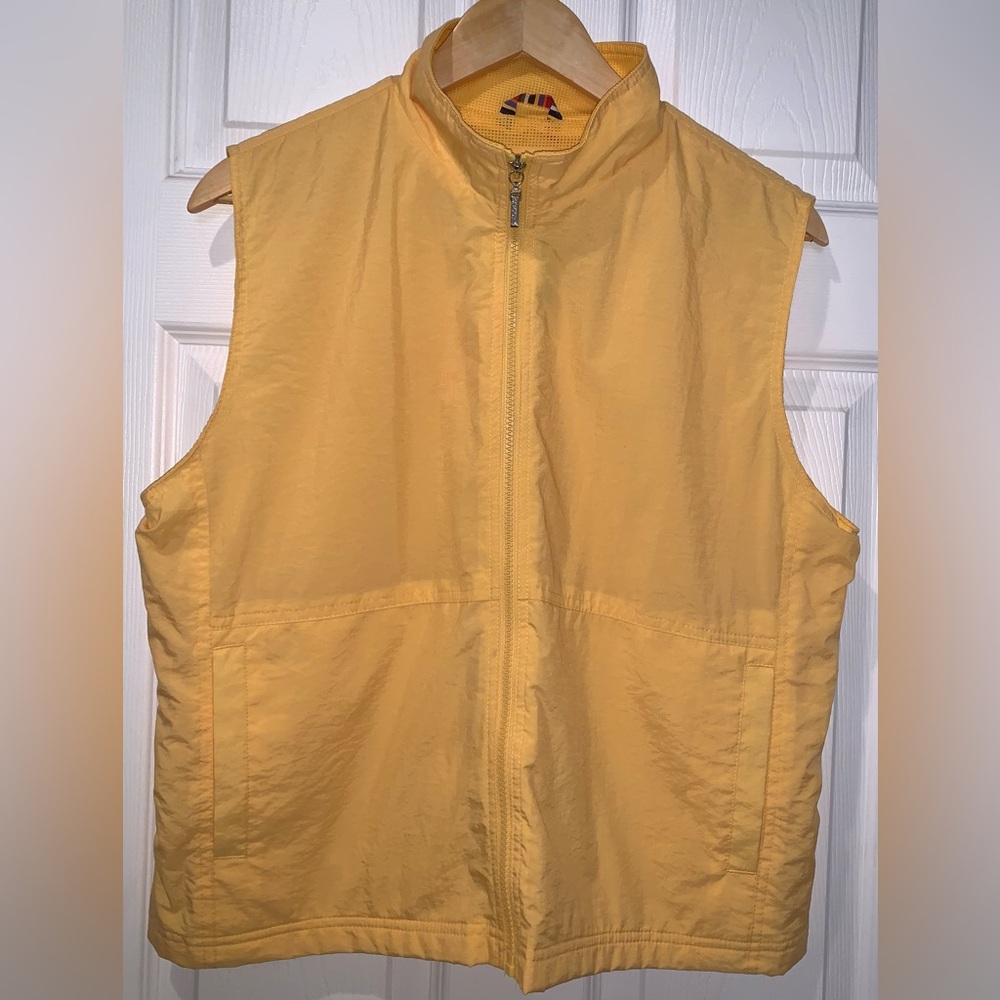 Catalina Windbreaker Vest, size large.